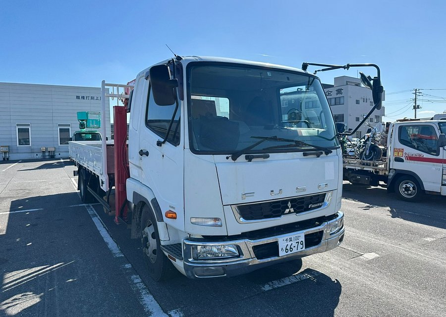 MITSUBISHI FUSO FIGHTER CRABNE TRUCK
