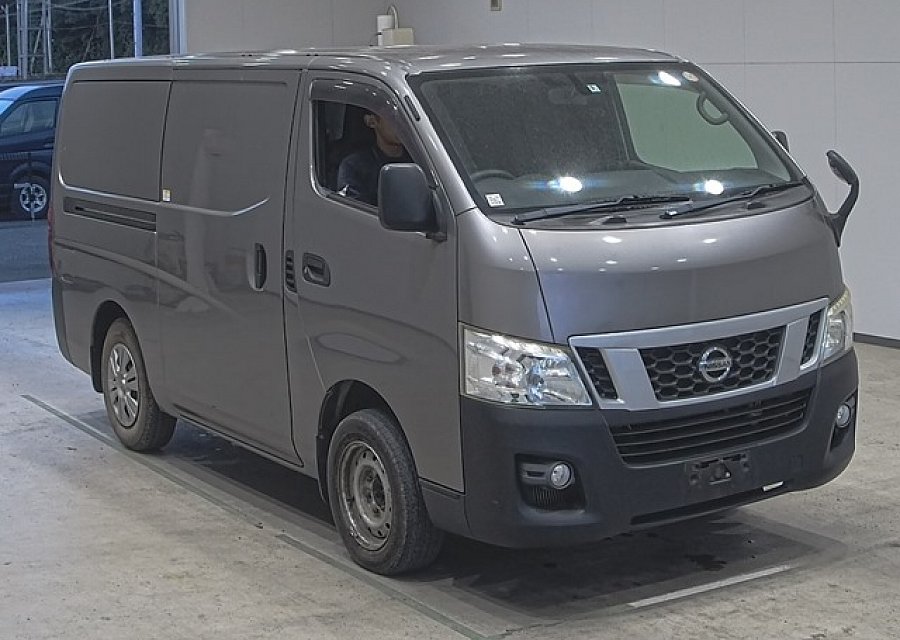 NISSAN CARAVAN PANNEL VAN
