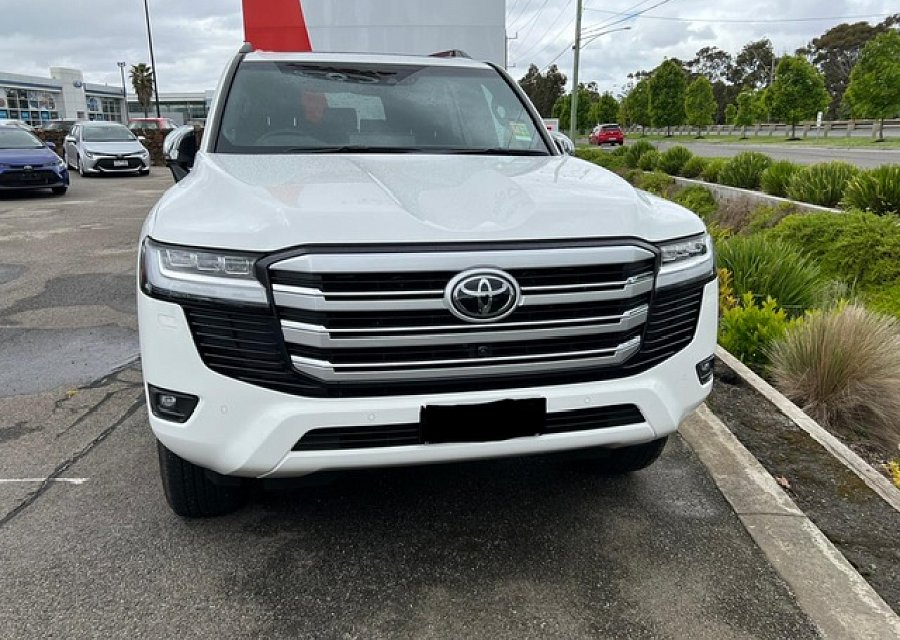 TOYOTA LANDCRUSER SAHARA